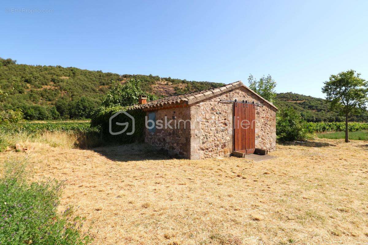 Terrain à LA TOUR-SUR-ORB