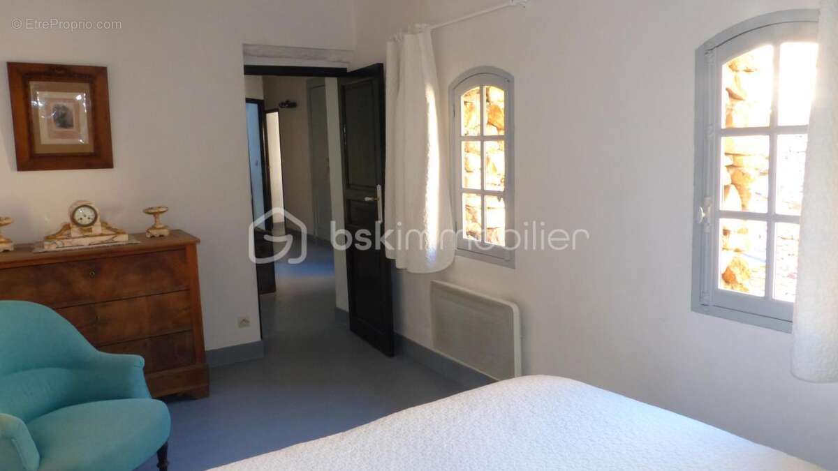 Maison à ROUSSILLON