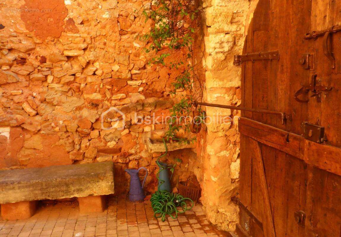 Maison à ROUSSILLON