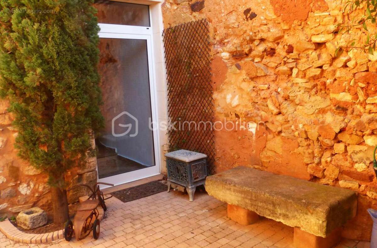 Maison à ROUSSILLON