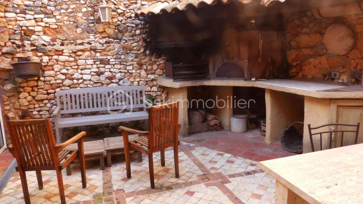 Maison à ROUSSILLON