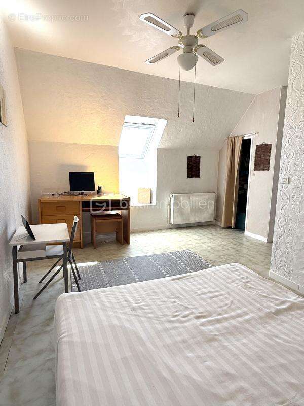 Maison à VILLENEUVE-LES-SABLONS