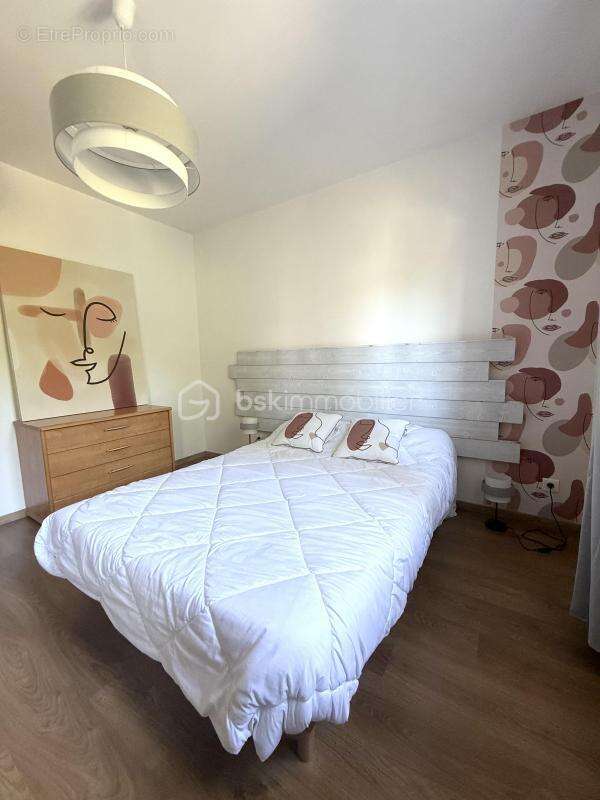 Maison à VILLENEUVE-LES-SABLONS