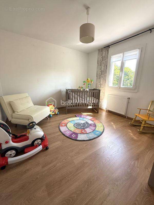 Maison à VILLENEUVE-LES-SABLONS