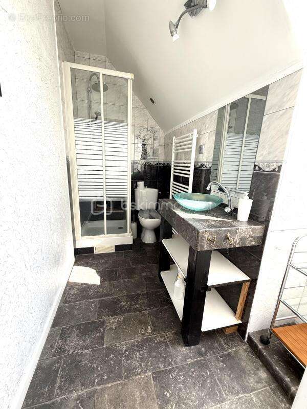 Maison à VILLENEUVE-LES-SABLONS