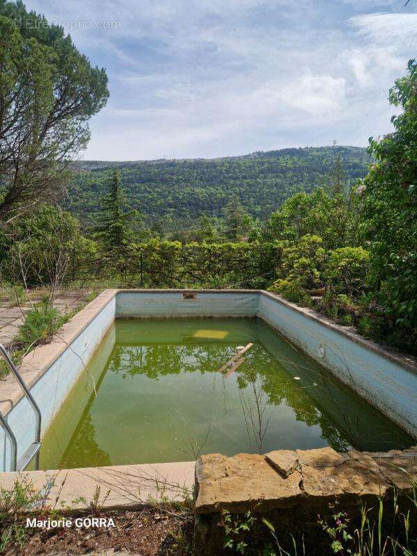 Maison à PLAN-D&#039;AUPS-SAINTE-BAUME