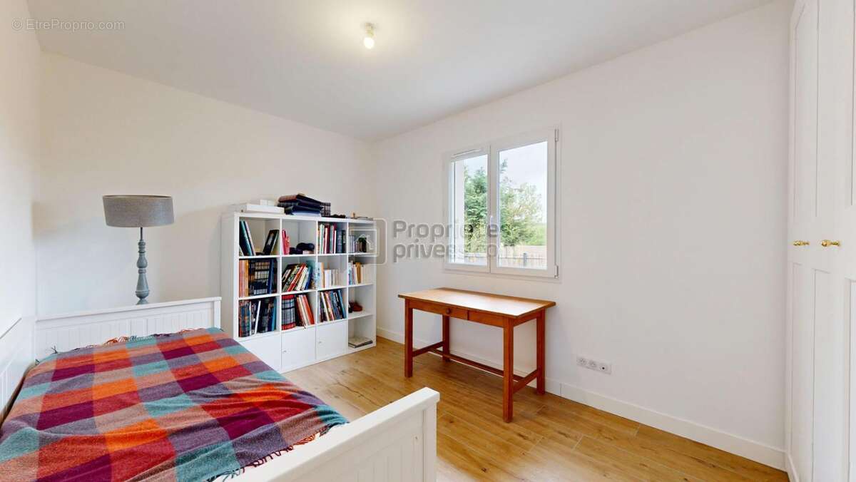 Maison à LACROIX-FALGARDE