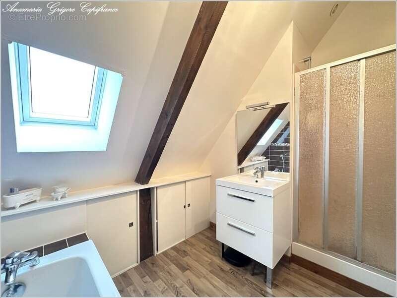 Maison à SAINT-DENIS-DES-PUITS