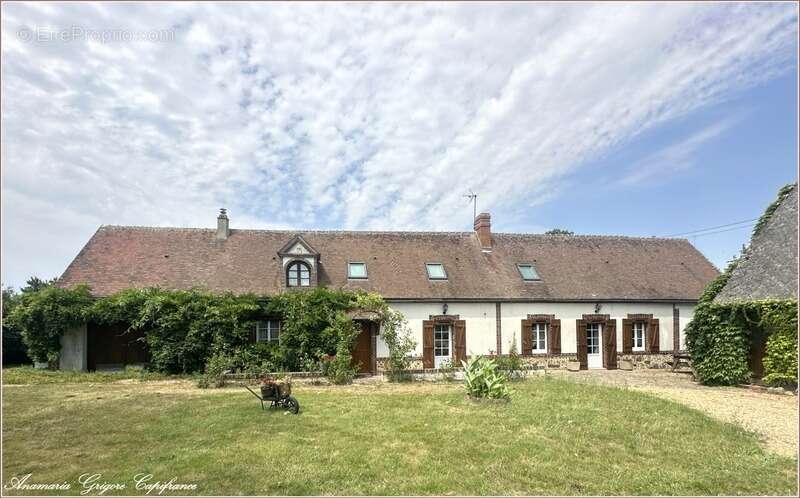 Maison à SAINT-DENIS-DES-PUITS