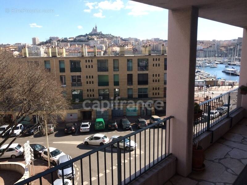 Appartement à MARSEILLE-2E