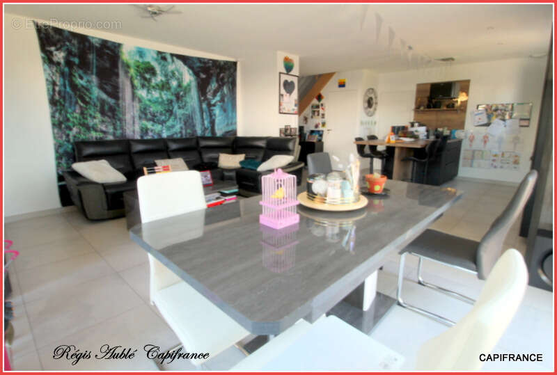 Maison à MONTREUIL-LE-GAST