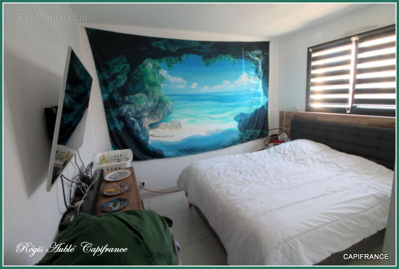 Maison à MONTREUIL-LE-GAST