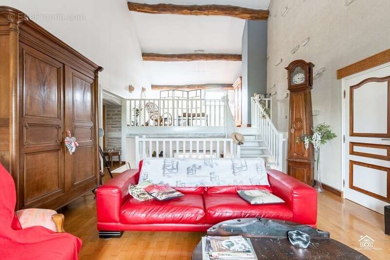 Maison à FONTAINE-FRANCAISE