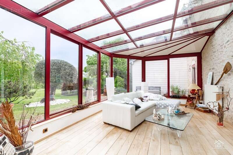 Maison à FONTAINE-FRANCAISE