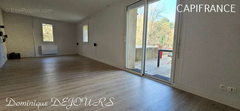 Maison à CHARMES-SUR-RHONE