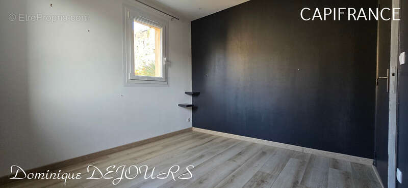 Maison à CHARMES-SUR-RHONE