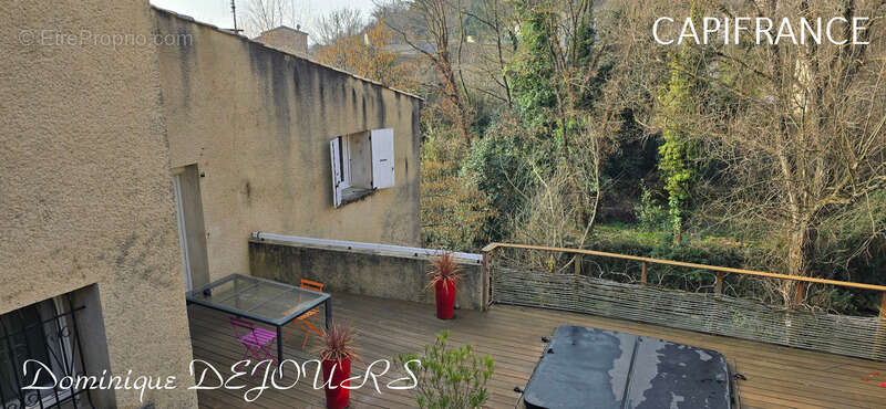 Maison à CHARMES-SUR-RHONE