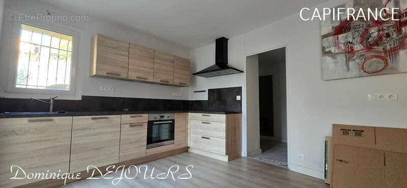 Maison à CHARMES-SUR-RHONE