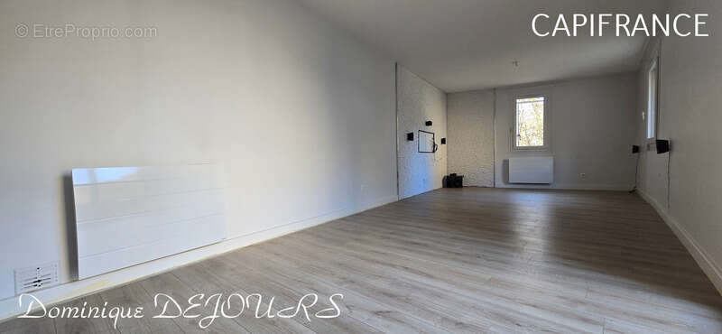 Maison à CHARMES-SUR-RHONE