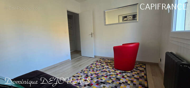 Maison à CHARMES-SUR-RHONE