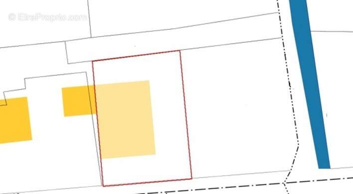 Terrain à SAINT-UZE