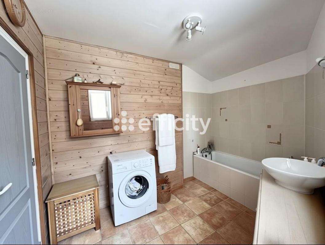 Maison à SAINT-ANDRE-DE-LIDON