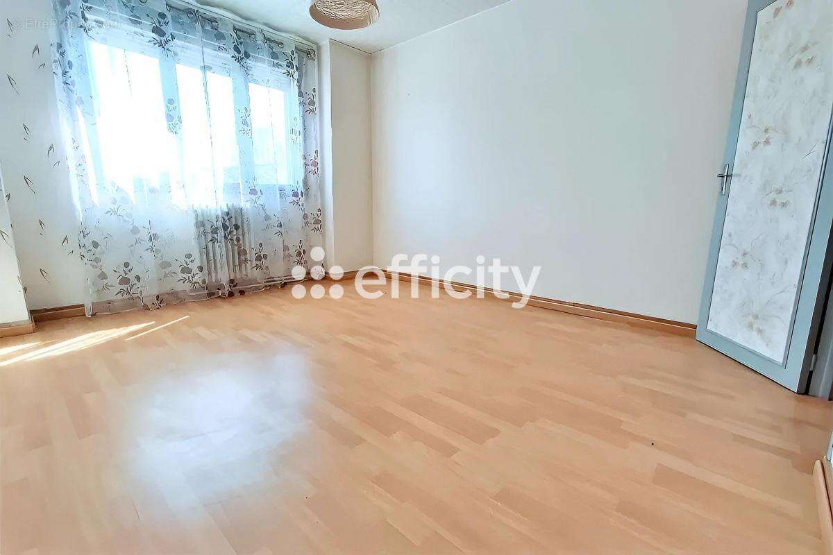 Maison à MAIZICOURT