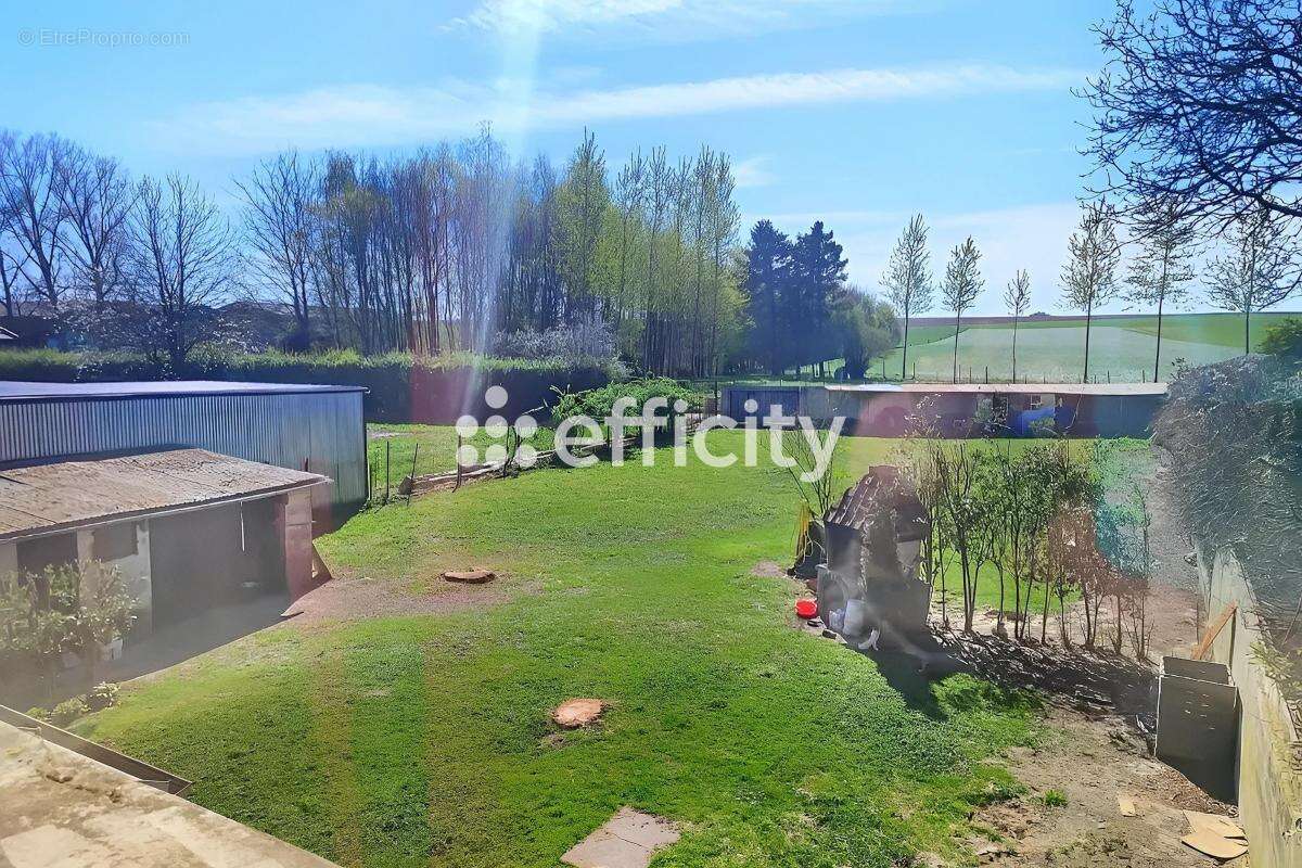 Maison à MAIZICOURT