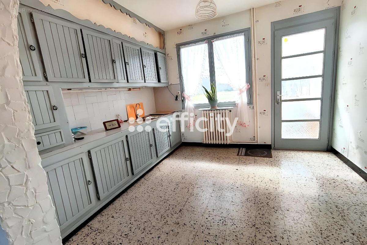 Maison à MAIZICOURT