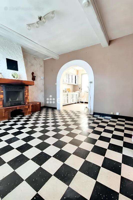 Maison à MAIZICOURT