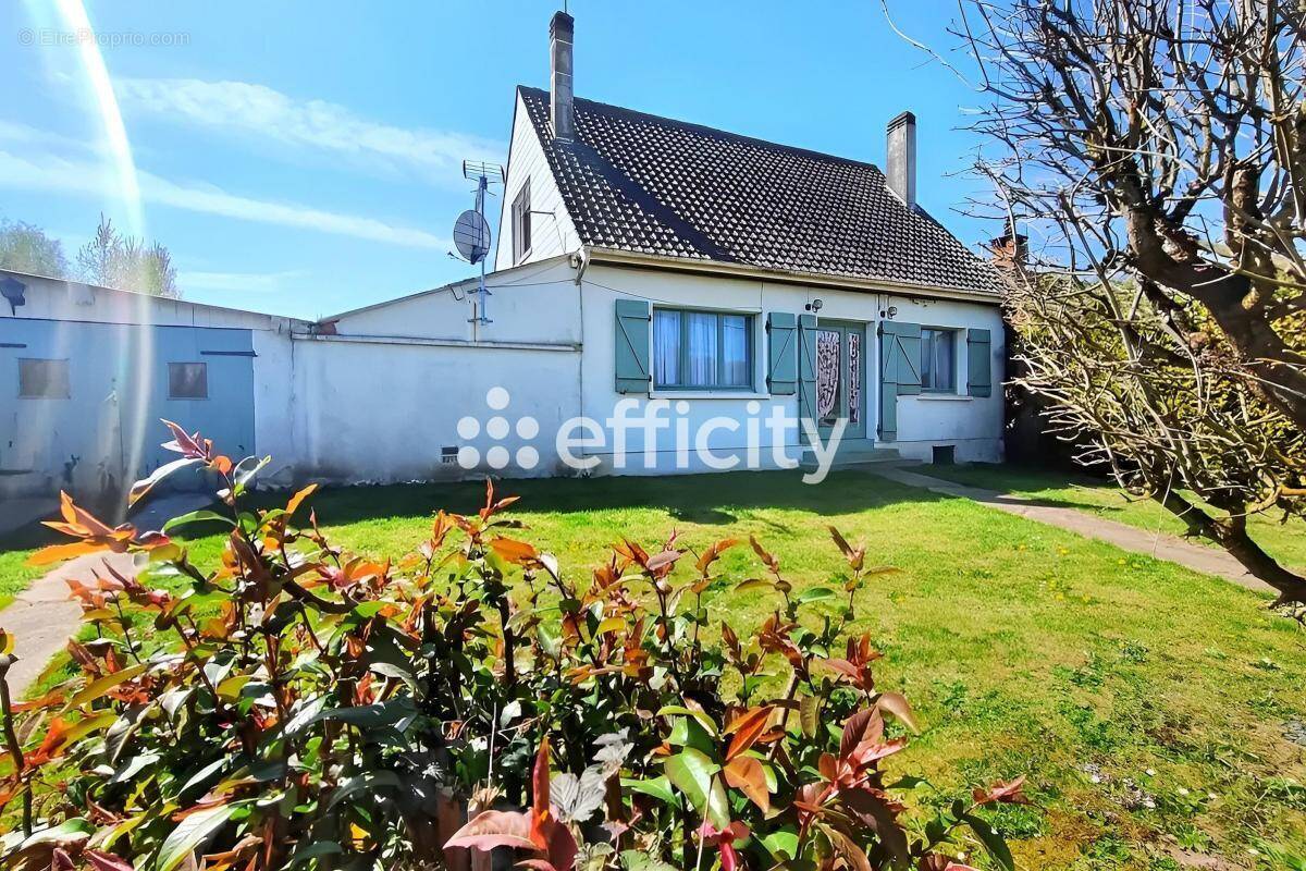 Maison à MAIZICOURT