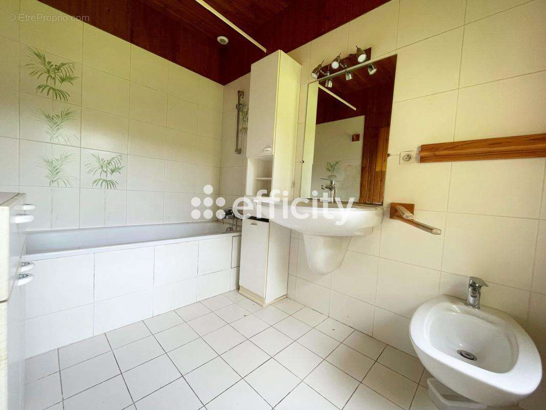 Maison à LE MAS-D&#039;AZIL