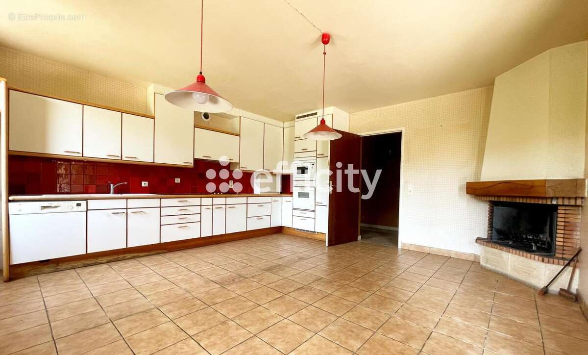 Maison à LE MAS-D&#039;AZIL