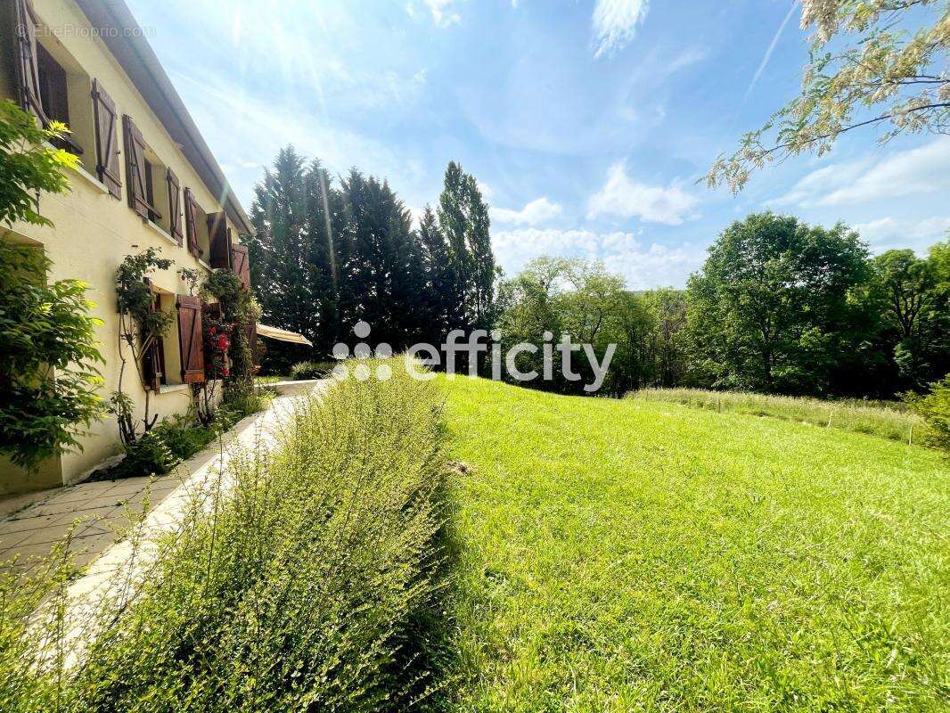 Maison à LE MAS-D&#039;AZIL