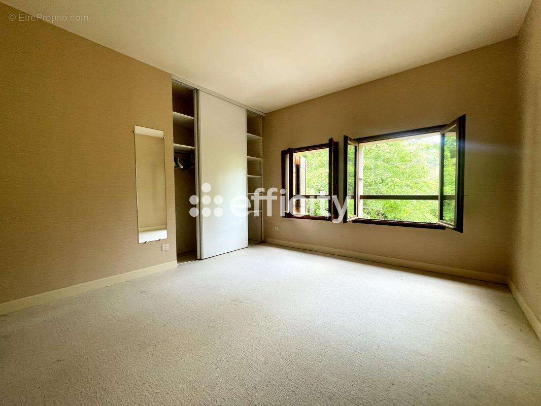 Maison à LE MAS-D&#039;AZIL