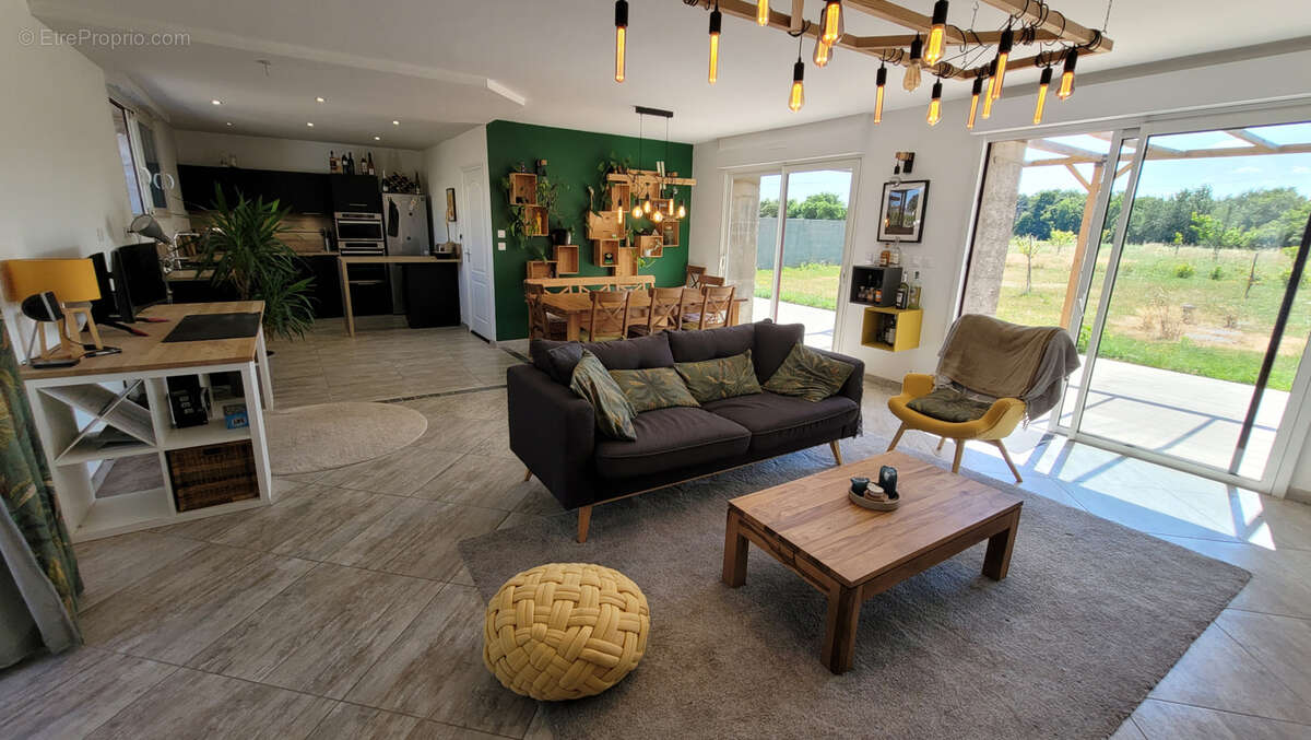 Maison à LA LIMOUZINIERE