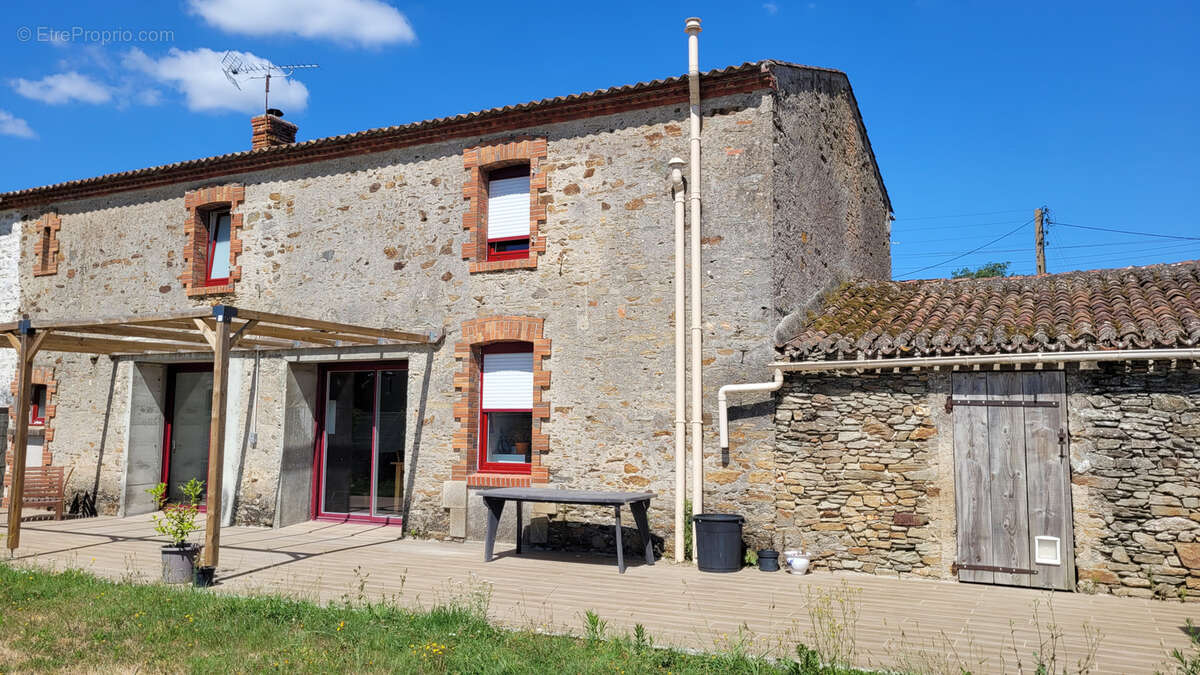 Maison à LA LIMOUZINIERE