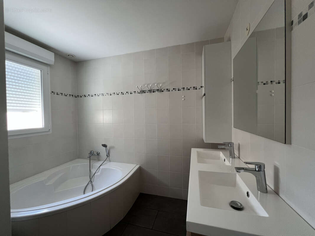 Maison à SAINTE-HERMINE