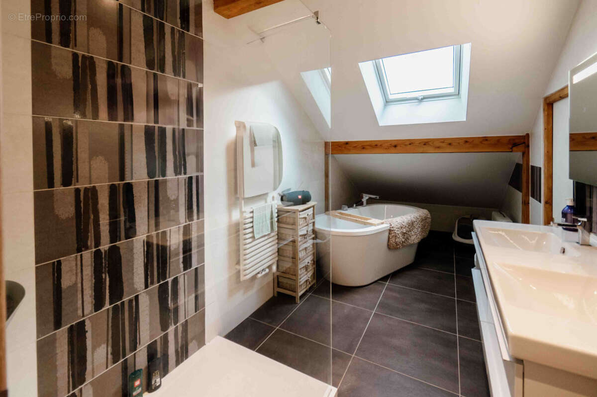 Maison à OYE-ET-PALLET