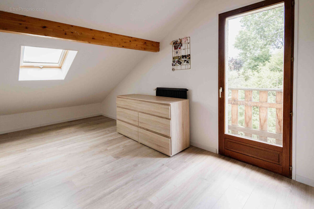 Maison à OYE-ET-PALLET