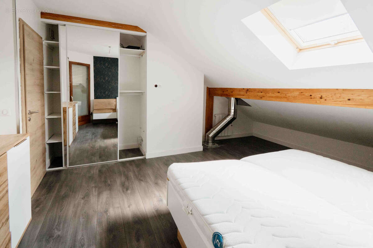 Maison à OYE-ET-PALLET