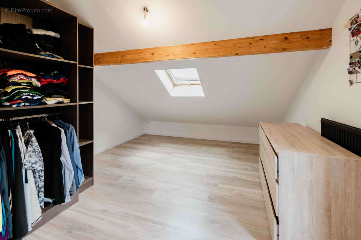 Maison à OYE-ET-PALLET