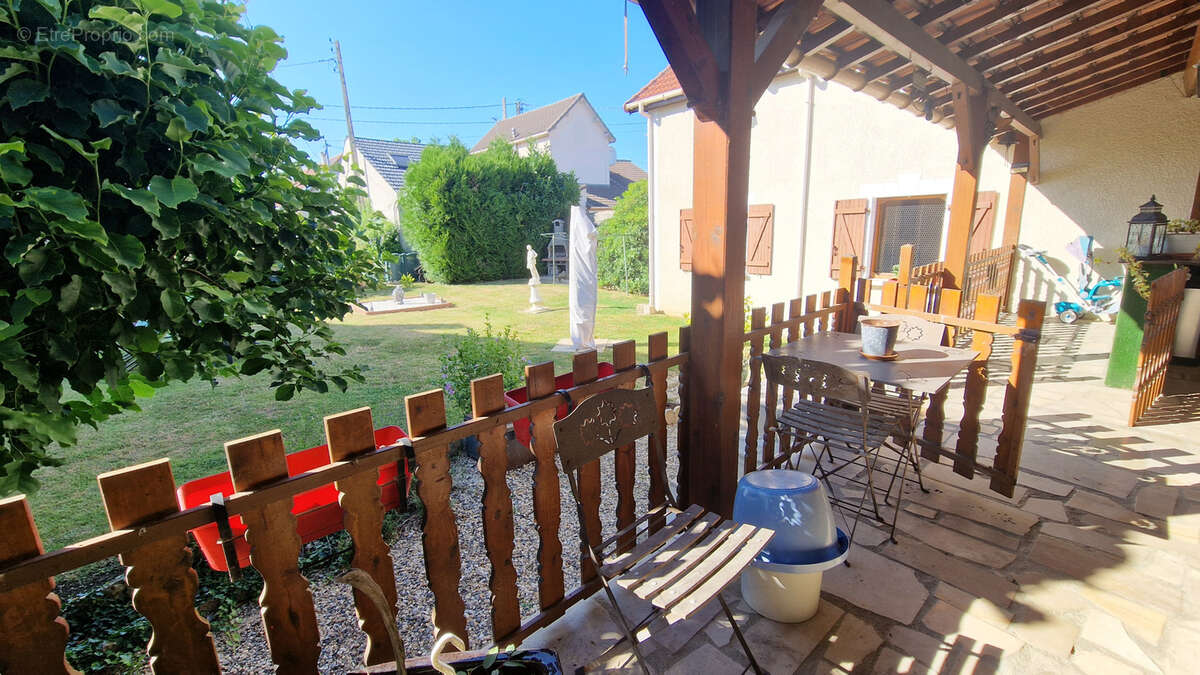 Maison à GOUSSAINVILLE