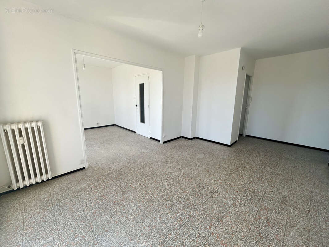 Appartement à NIMES