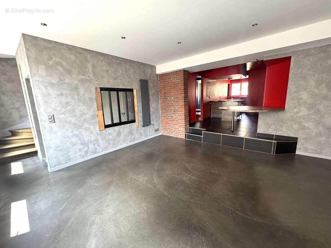 Appartement à SAINT-ETIENNE