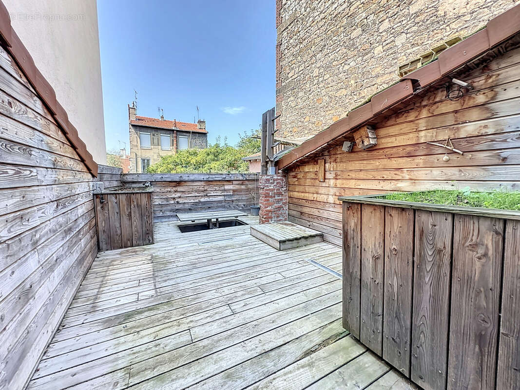 Appartement à SAINT-ETIENNE