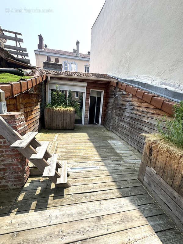 Appartement à SAINT-ETIENNE