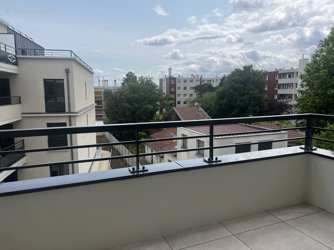 Appartement à LE PERREUX-SUR-MARNE