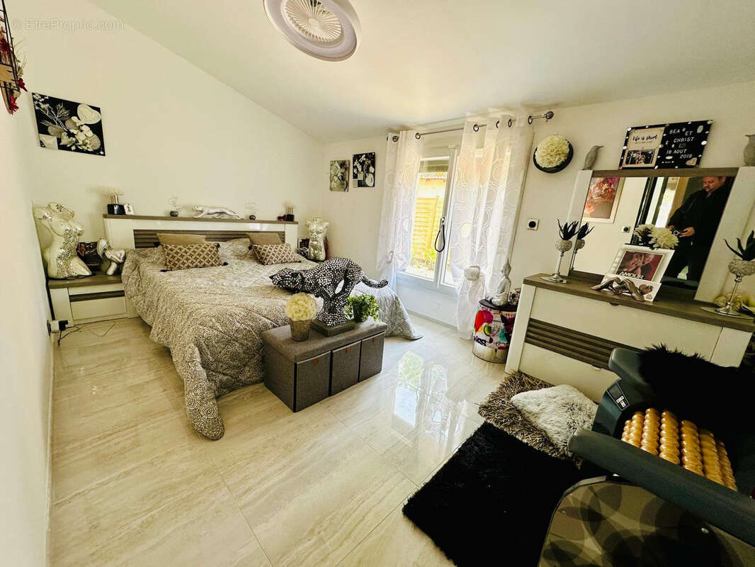 Maison à SIX-FOURS-LES-PLAGES