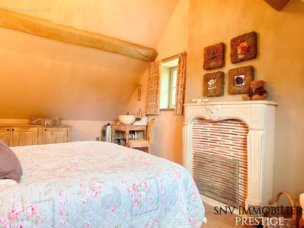 Maison à PARAY-LE-MONIAL